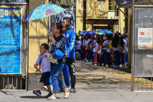 ارتفاع درجات الحرارة في الفلبين يؤدي إلى إغلاق المدارس