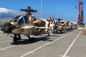 أقوى مروحيات هجومية في العالم تصل إلى المغرب عبر ميناء طنجة