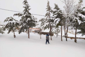 تساقطات ثلجية وأمطار قوية بالمغرب