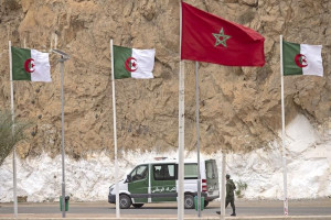 الجزائر تطلق سراح "حراكة" مغاربة