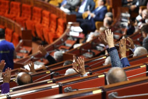 اجتماع "لجنة المالية" يشعل غضب مكونات المعارضة في مجلس النواب