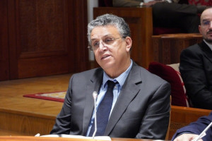 وهبي يتمسك بمصطلح "الأحداث" عوض "الأطفال" في التشريع الجنائي