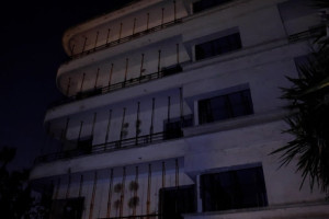 قصة محاولات تهجير مواطنين مغاربة وأجانب لهدم عمارة تاريخية بالبيضاء
