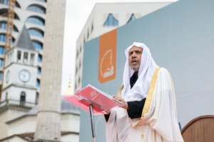 العيسى يلقي خطبة العيد بدولة ألبانيا‎