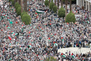 مسيرة ضخمة بالرباط تندد بجرائم الاحتلال الإسرائيلي وحرب الإبادة في غزة