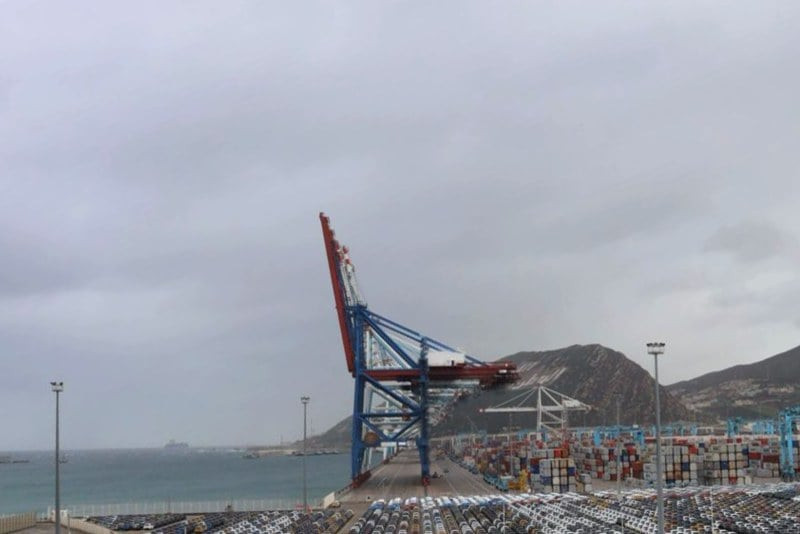 مصدر بميناء طنجة ينفي العلم بوجود سفينة أسلحة متجهة نحو إسرائيل