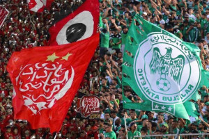 الجماهير تقاطع ديربي البيضاء