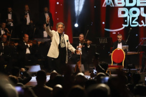 ليلة استثنائية في الرباط .. الموسيقار عبد الوهاب الدكالي يعود إلى الغناء