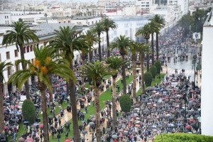 عشرات الآلاف يتظاهرون ضد العدوان الإسرائيلي في مسيرة شعبية بالرباط
