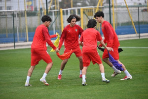 "الأشبال" يستعدون للقاء كوت ديفوار