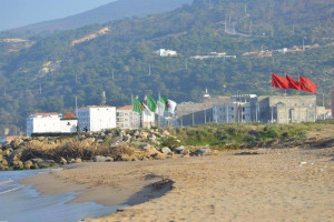 الجزائر تفرج عن 23 معتقلا مغربيا