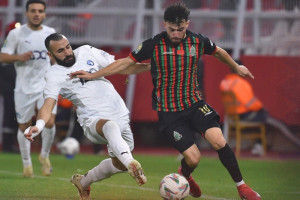 عقوبات ضد الجيش الملكي وبيراميدز