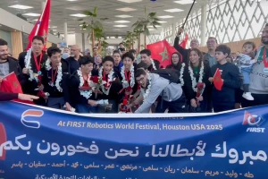 استقبال متوجين في الروبوتيك