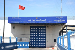 طائرة تقل بودريقة تصل إلى المغرب .. وليلة أولى في سجن "عكاشة"