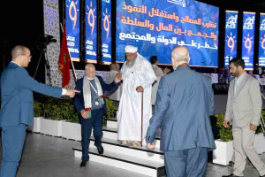 العدالة والتنمية يربط انتقاد استدعاء الموريتاني الددو بنجاح المؤتمر التاسع