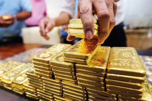 أسعار الذهب تبصم على ارتفاع كبير