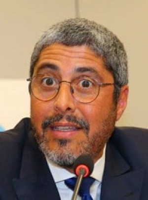 عادل الفقير